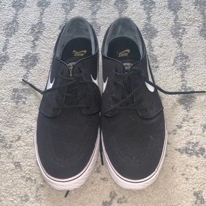Nike Mens Shoes